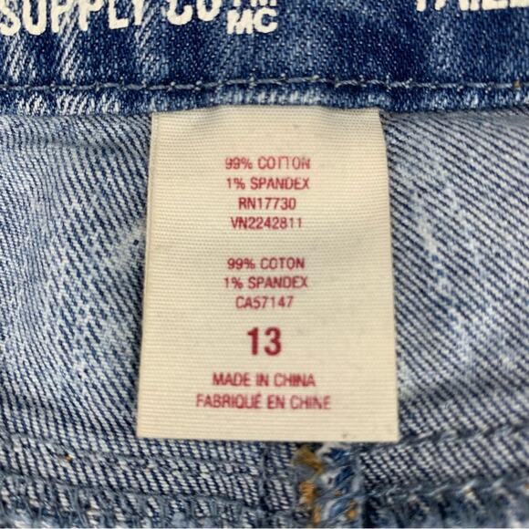 Mossimo Shorts Flag Print 5 working Pockets Belt Loops Size 13 - Picture 13 of 16